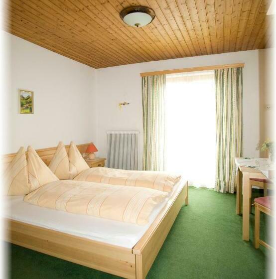Номер Стандарт, Hauslhof