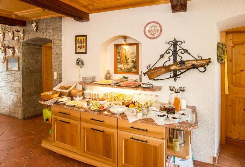 Номер Стандарт, Hauslhof