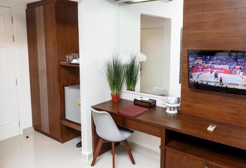 Номер Deluxe, Tuana Hotels Brook Pool Access