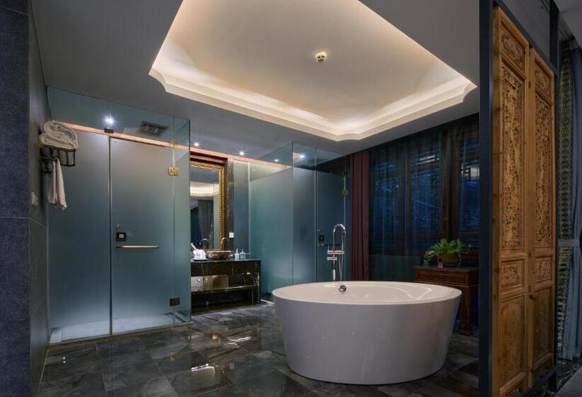 Семейный Номер, Li River Resort