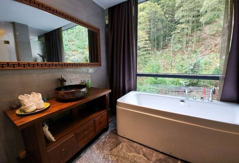 Семейный Номер, Li River Resort