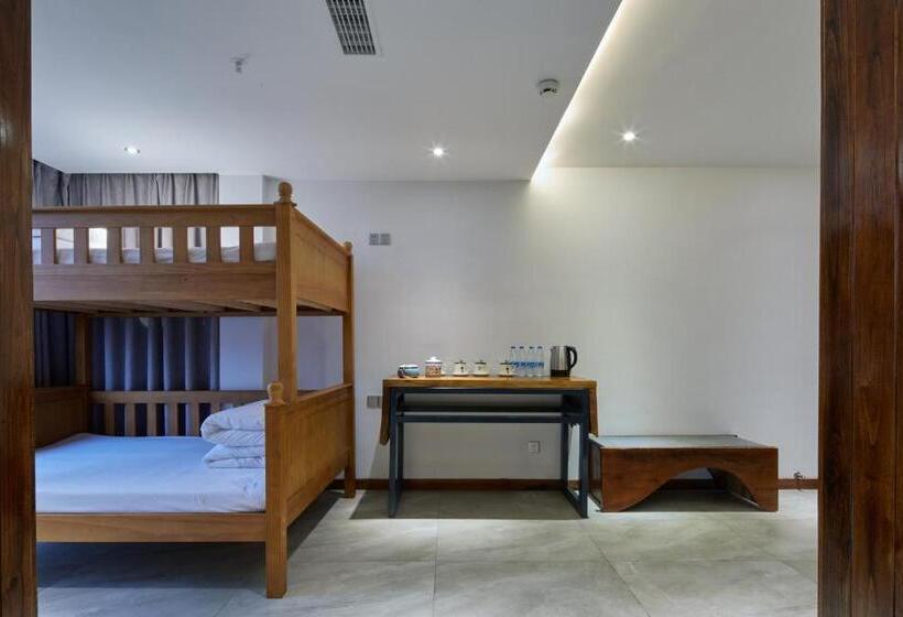 Семейный Номер, Li River Resort