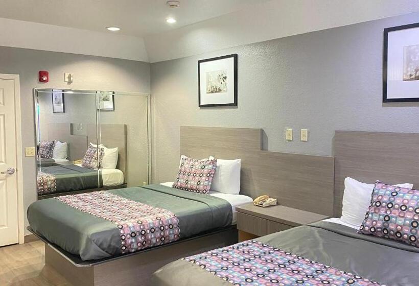 Suite, Island Suites Hobby Airport