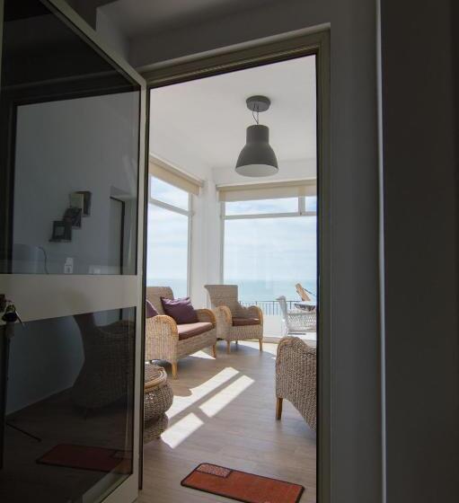 景色の見えるスタンダード４人部屋, B&b Vista Sul Mare