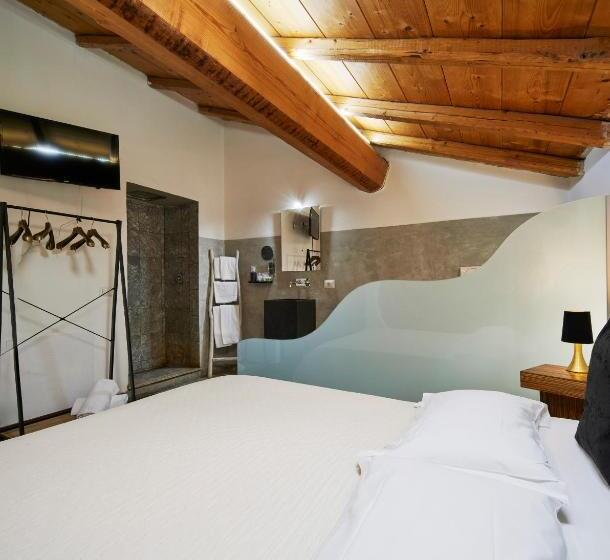 Полулюкс, Agriturismo Cascina Mirandola