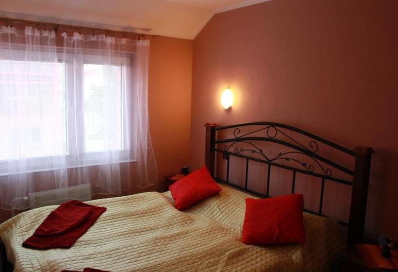 Люкс, Garni Hotel Anne Mary