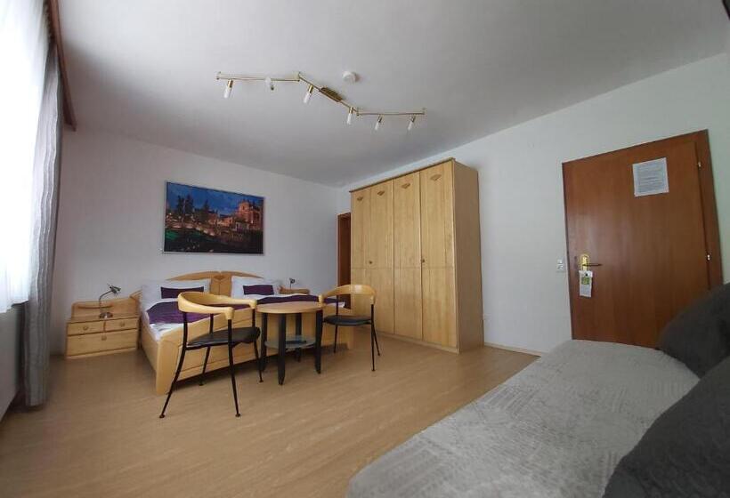패밀리 룸, B&b Pension Karlsdorfer Hof