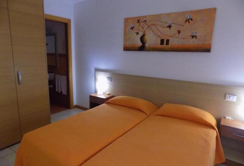 Семейный Номер, Residence Sole