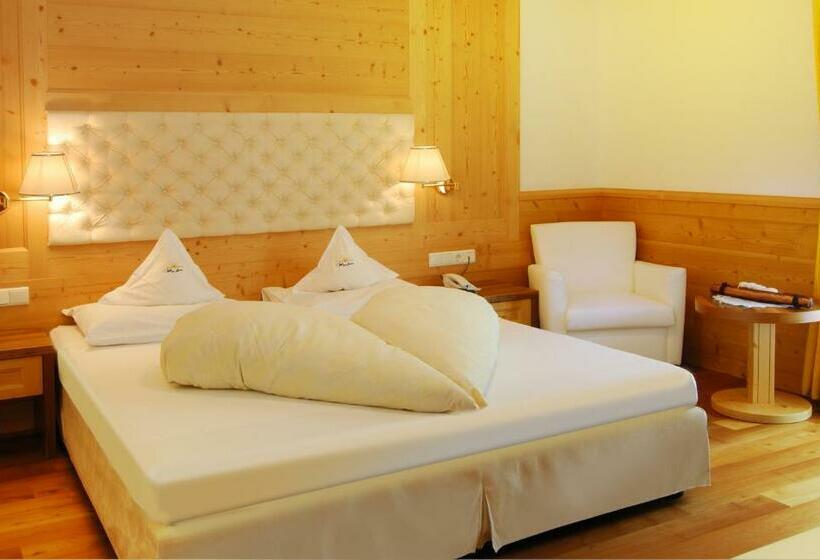 Номер Стандарт с Балконом, Naturhotel Sonnenhof