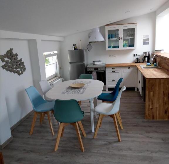 Апартаменты 2 Спальни, Gästehaus Twee Linden