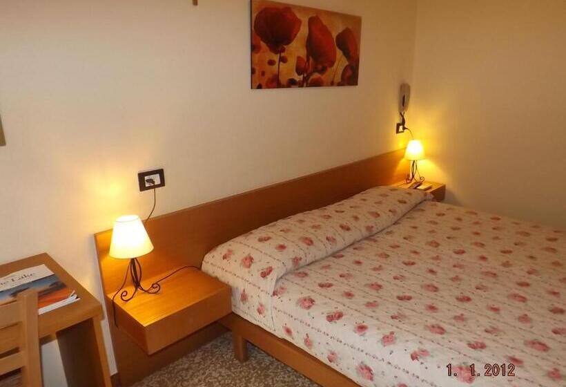 스탠다드 룸, Albergo Dal Baffo