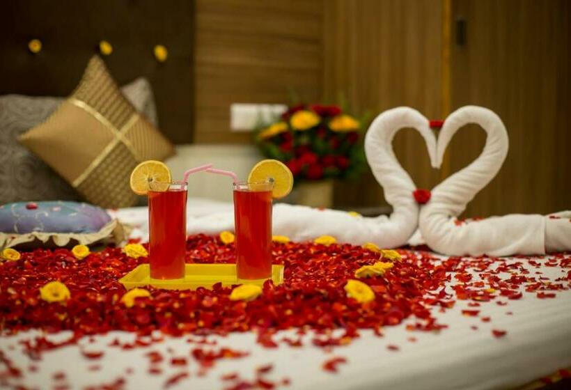 Номер Deluxe, Sri Janakiram Hotels