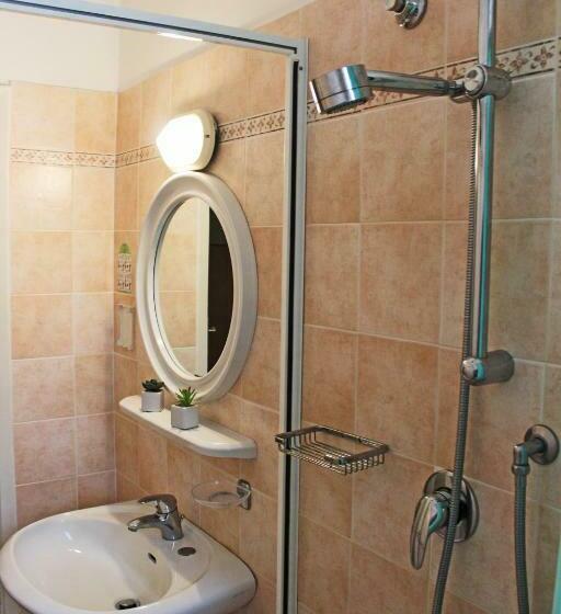 Номер Стандарт Трехместный, B&b Hotel Lina