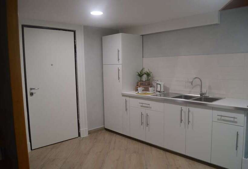 اتاق استاندارد, Petros Room Camere