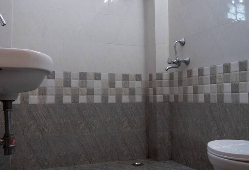 سرير فى غرفة مشتركه, Classic Inn Near Railway Station Jaipur