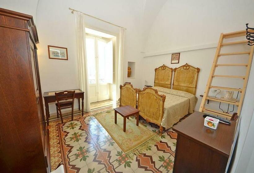 Номер Стандарт, Casa Branca