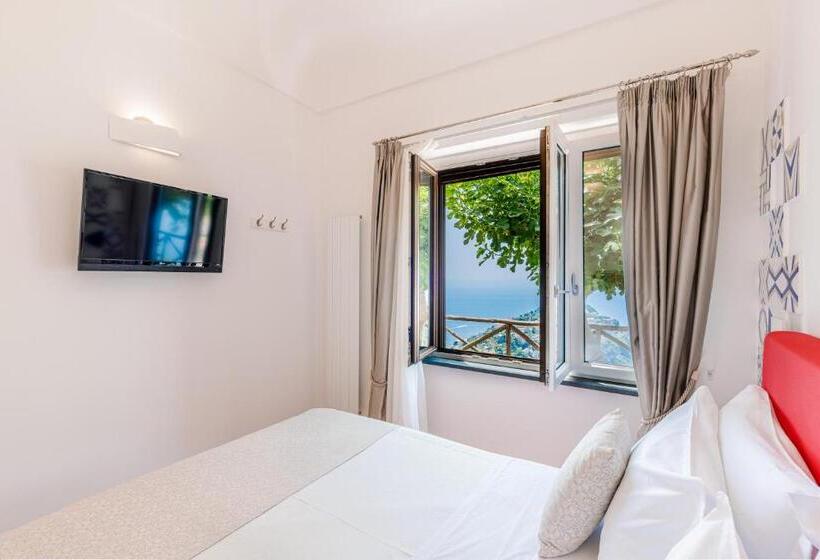 اتاق لوکس, Monte Brusara Relais