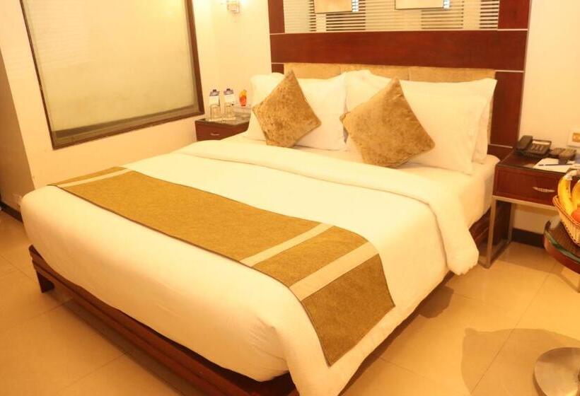 Номер Премиум, Kyriad Hotel Indore By Othpl