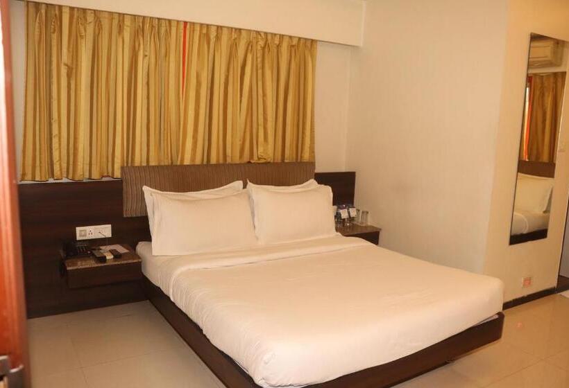 Люкс, Kyriad Hotel Indore By Othpl