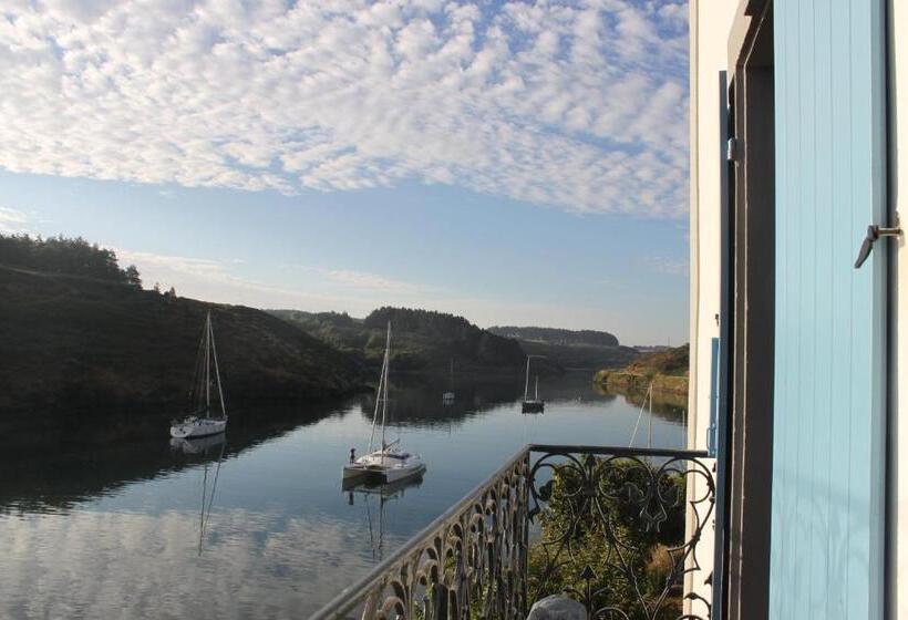 Номер Стандарт Вид на Море, Villa Pen Prad