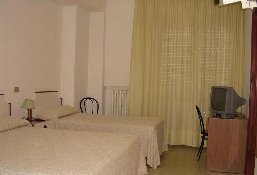 3-Bett-Standardzimmer, Albergo Tenda Verde