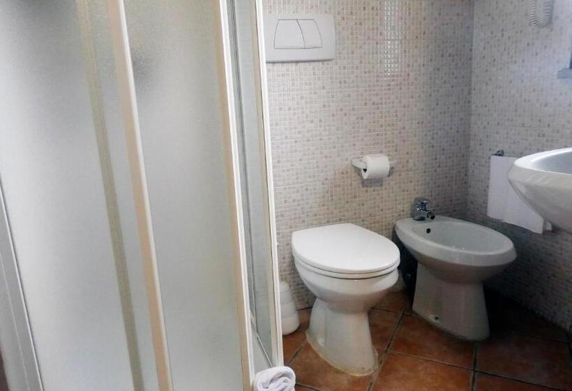 Четырехместный Номер Стандарт, Piscina La Suite
