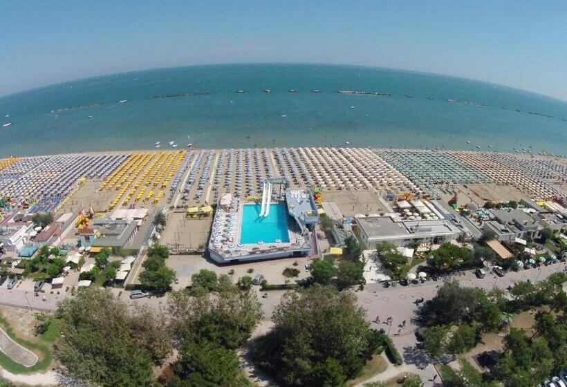 海景标准间带阳台, Internazionale