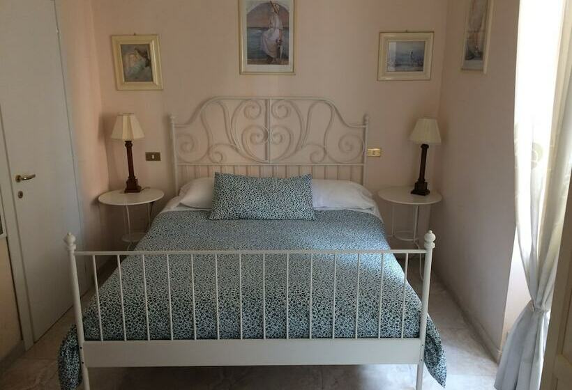 اتاق استاندارد سه نفره, Borgo Antico Santa Lucia