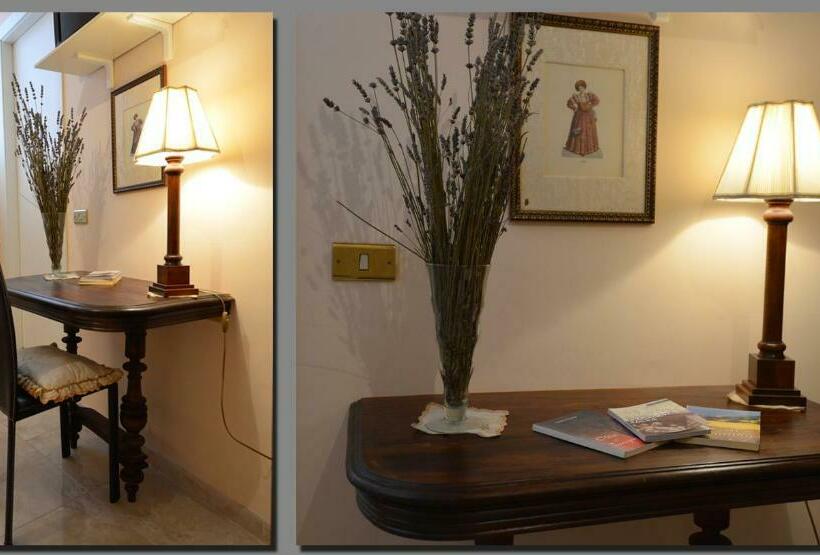 اتاق استاندارد سه نفره, Borgo Antico Santa Lucia
