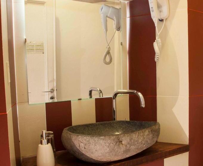 غرفة قياسية ثلاثية, Albergo Delle Spezie