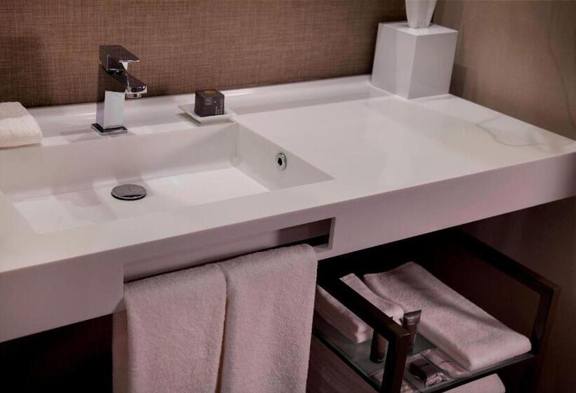 Люкс Кровать Кинг, Ac Hotel By Marriott Santa Fe