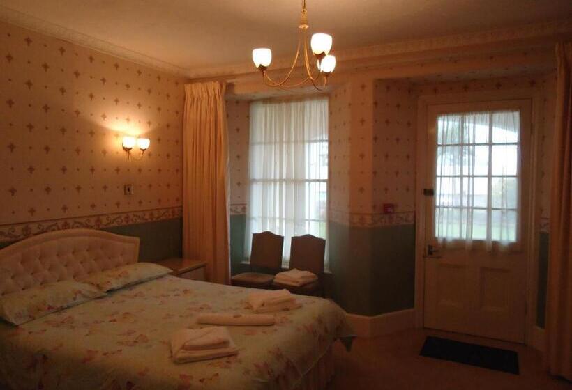 Номер Стандарт, Abbey Court