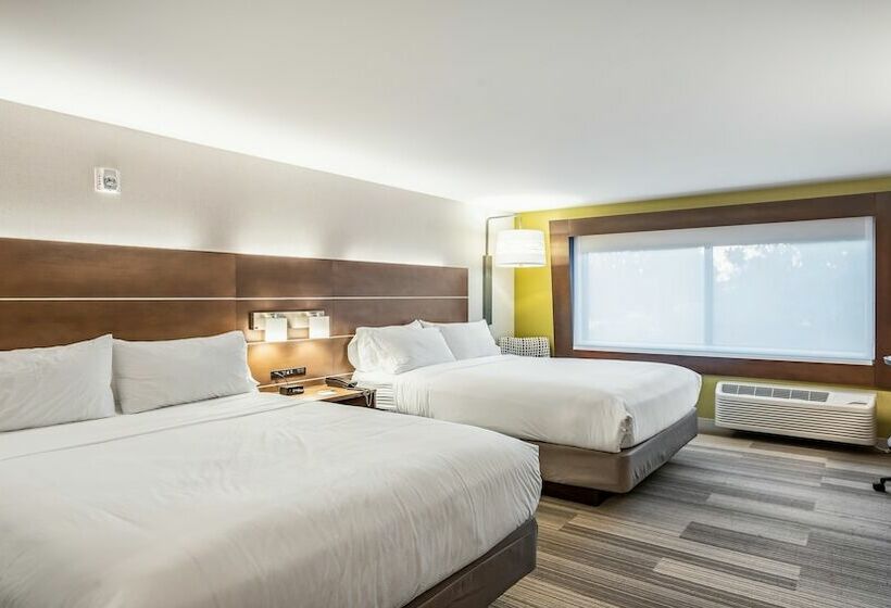 Номер Стандарт, Holiday Inn Express & Suites Platteville, An Ihg