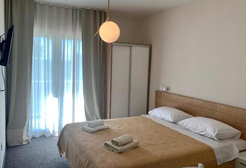 Номер Стандарт, Bed&breakfast Nada