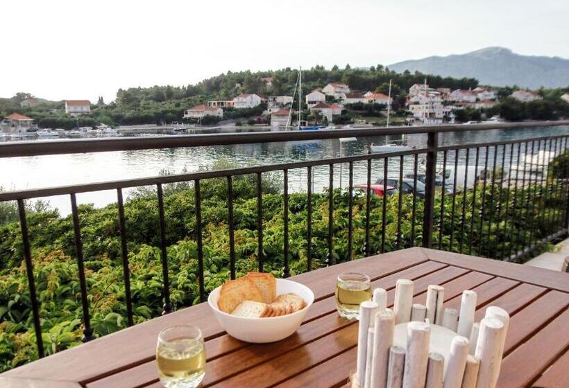 Студия Стандарт Вид на Море, Villa Nobilo