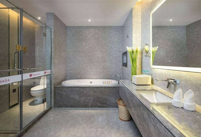 Номер Superior, Ramada Shenzhen Baoan