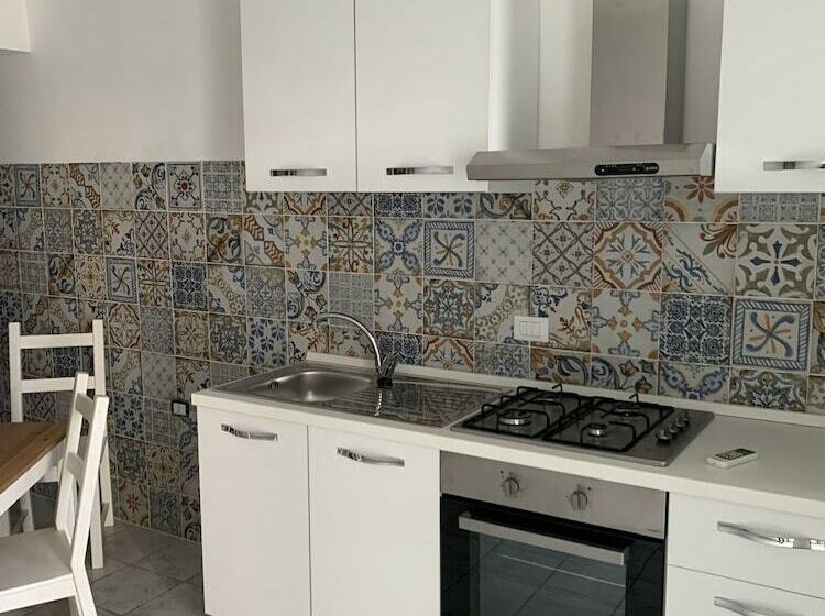 اتاق استاندارد سه نفره, Residence R&b Tyrrhenum