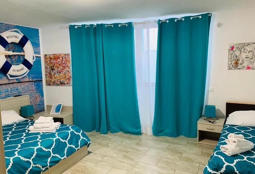 اتاق استاندارد سه نفره, Residence R&b Tyrrhenum