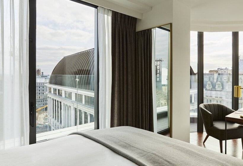 带城市景观的优质房间, Indigo London   1 Leicester Square, An Ihg