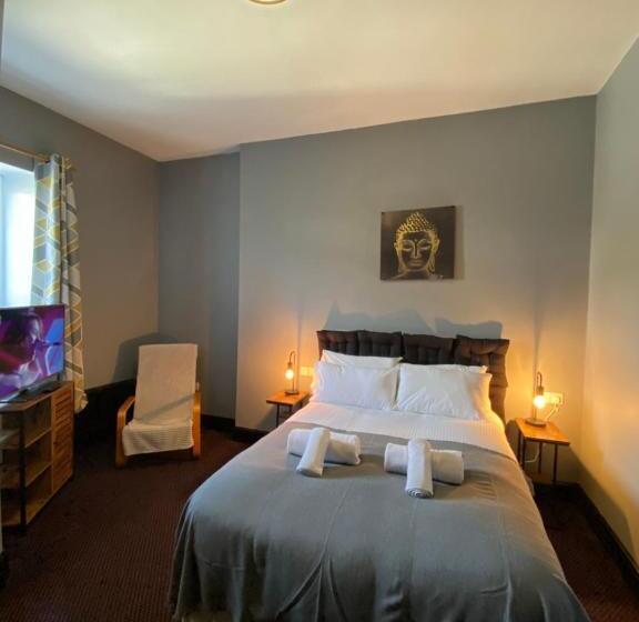 Номер Стандарт, Bay View Rooms At Mentone