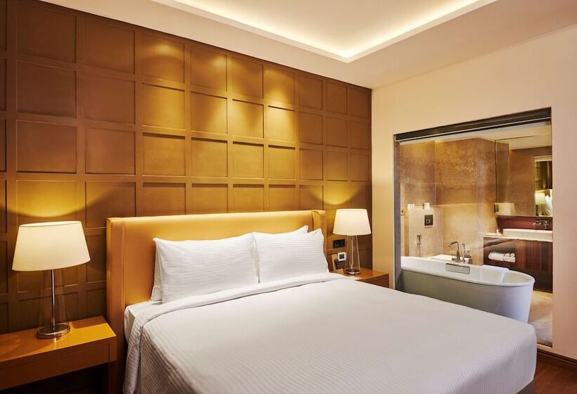 سوییت اجرایی, Hilton Garden Inn Lucknow