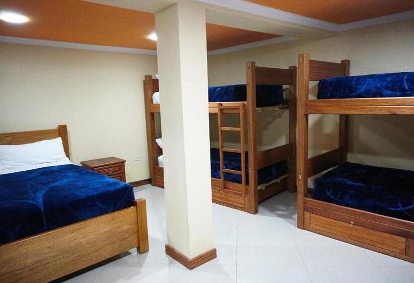 Семейный Номер Deluxe, Community Hostel Alausi