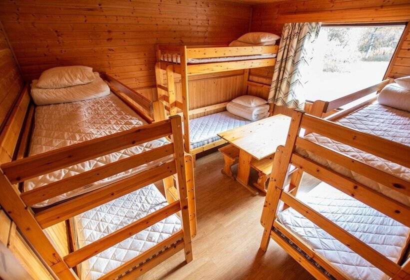 스탠다드 트리픔 룸 공동욕실, Motelli Rovaniemi