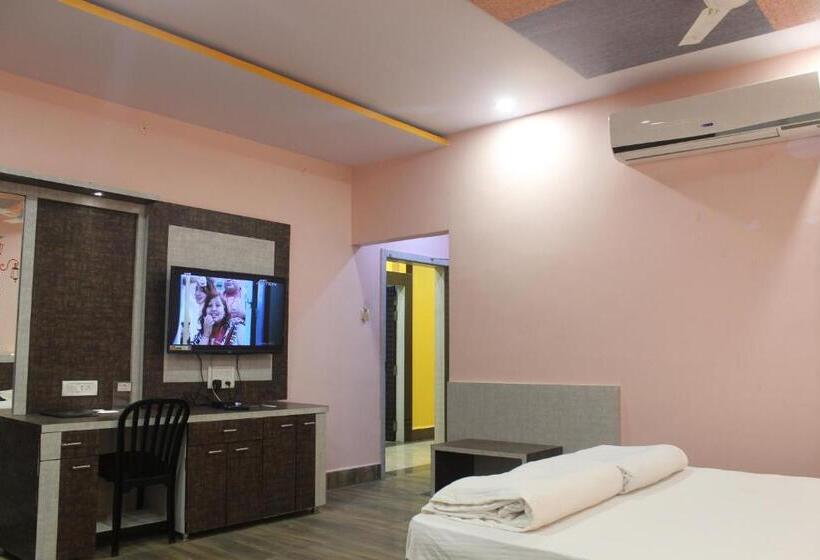 Люкс Повышенной Комфортности, Kwality Inn