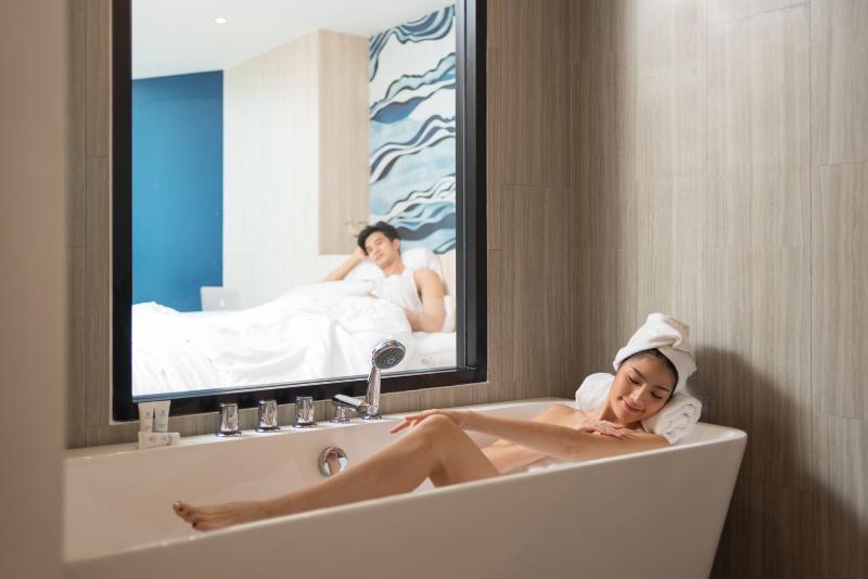 Люкс Вид на Море, Brighton Grand Hotel Pattaya   Sha Extra Plus