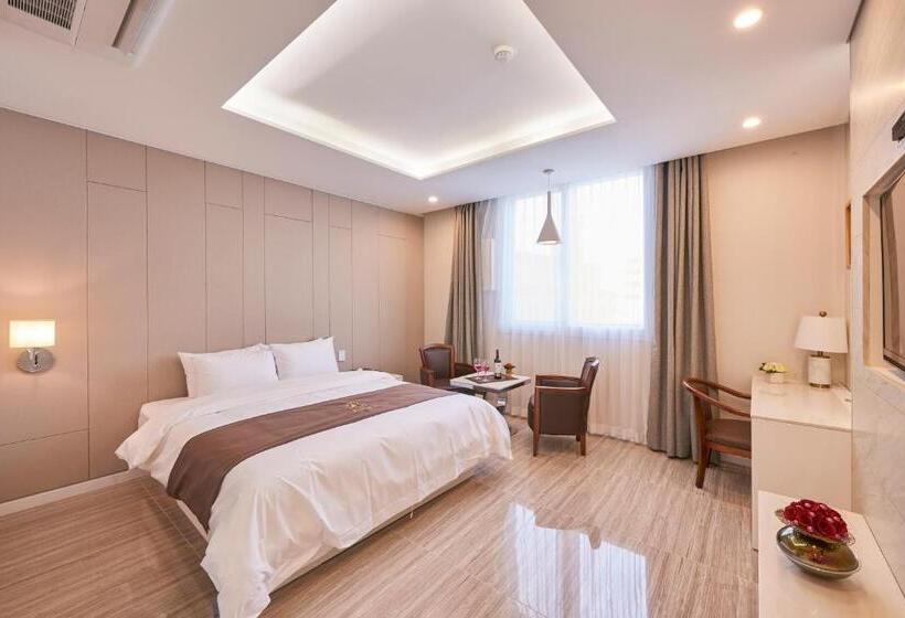 비즈니스룸, Gwangju Aura