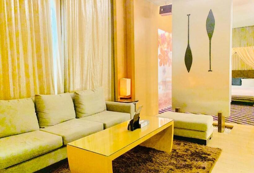 اتاق استاندارد, Her Home Spa Motel Chiayi