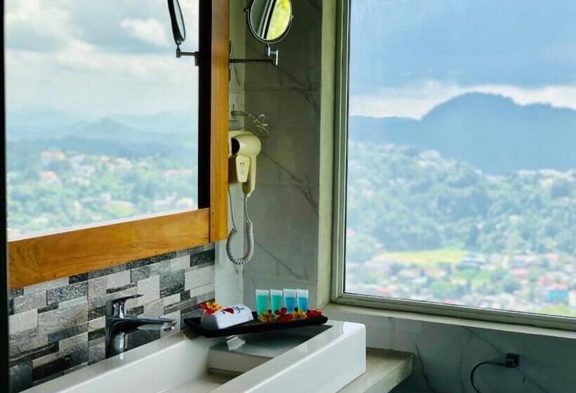 발코니가 있는 스위트, The Heaven's Villa Kandy