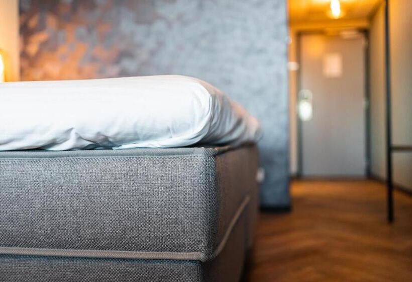 Номер Deluxe, Onderwijshotel De Rooi Pannen Eindhoven
