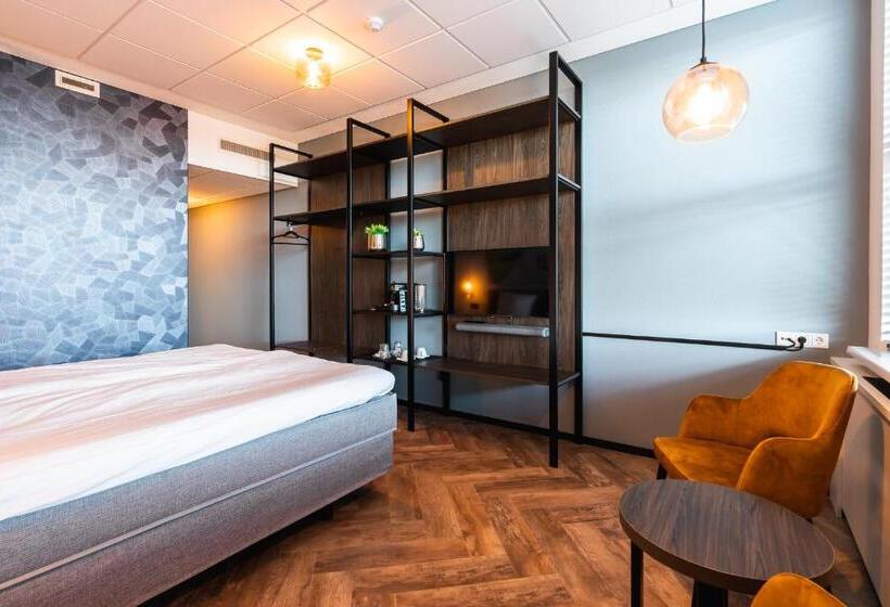 Номер Deluxe, Onderwijshotel De Rooi Pannen Eindhoven